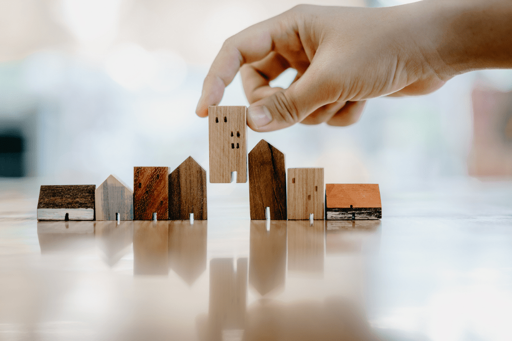 Should I invest my home deposit?